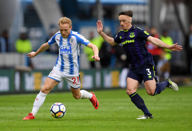 昂纳德以他 昂纳德以他