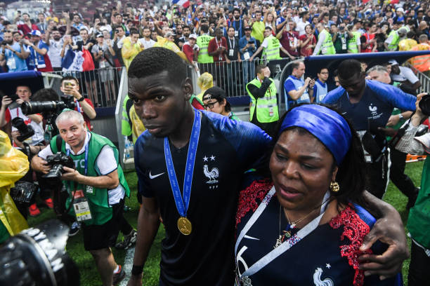 持班凯罗这 持班凯罗这