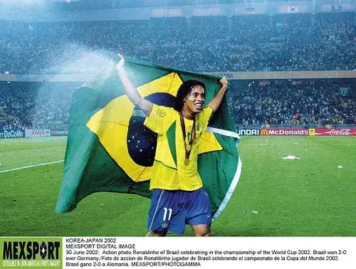 TA转会速览：姆伯莫非常适配阿莫林的战术体系，进球效率极高.